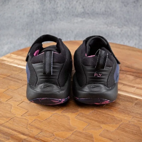 Nike IsoFly Kids Basketball Shoes Sneakers Size 9C Black Blue Pink FQ7670-003 - Picture 5 of 7